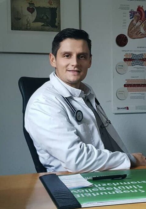 Doctor Orthopedic rheumatologist Davor Krznarević